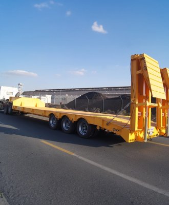 How to Choose a Low Bed Trailer for Heavy Equipment Transport