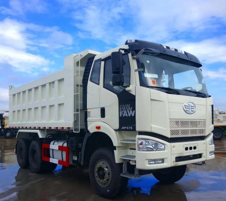 How to Select Heavy-Duty Trucks for Construction Transport Projects