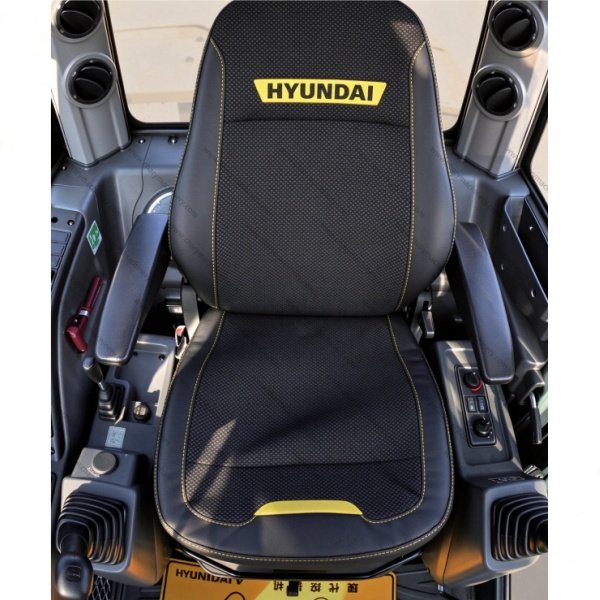 Hyundai HX80 excavator