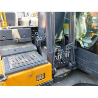 24.5 ton Hyundai digger