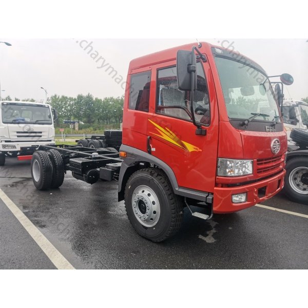FAW J5K 4×2 Cargo Truck