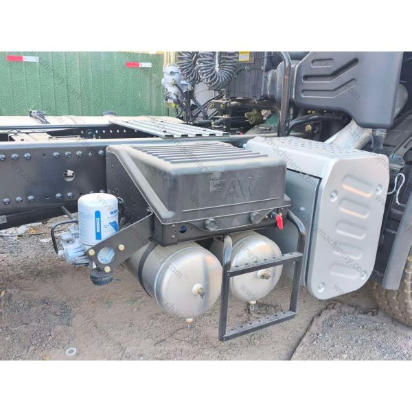 FAW J6L 6X4 Heavy Duty Cargo Lorry 280HP