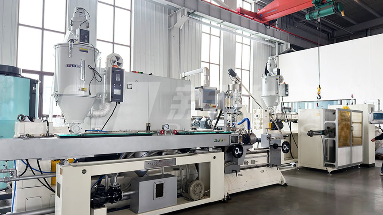 A smoothly operating T-tape drip irrigation tape extrusion line