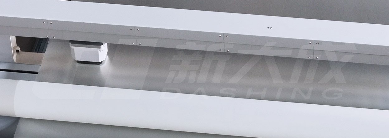 The intelligent thickness measurement system ensures uniform thickness.