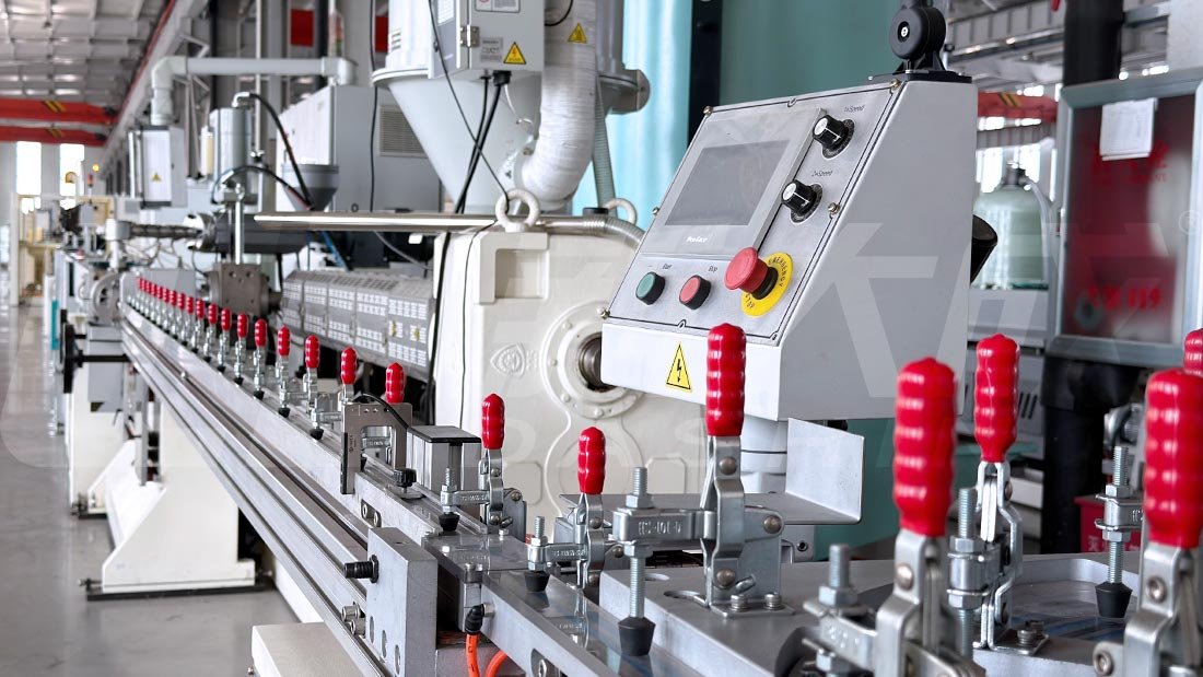 The drip irrigation tape production line can be set up according to the production requirements of the factory.