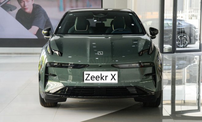 -1_0006_800x0_1_q95_autohomecar__ChtlxWSLQOuANSVDAA2uRwP6vwg301