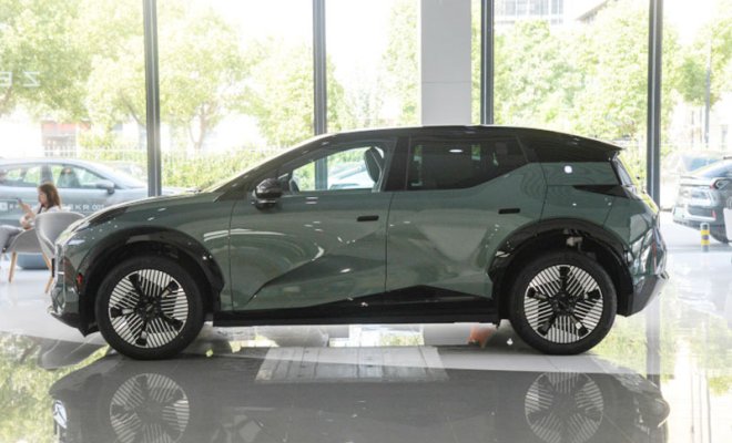 -1_0004_800x0_1_q95_autohomecar__ChxkjmSLQOuANNQOAA5qsD7mcoE303