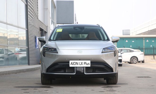 -1_0000_1400x0_1_q95_autohomecar__ChxkmWQMRAmAdtXqABk0S8sbyOQ836