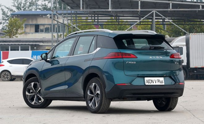 -1_0003_1400x0_1_q95_autohomecar__ChxkmWNKsyqALV_fAB8QiZAaxlY361