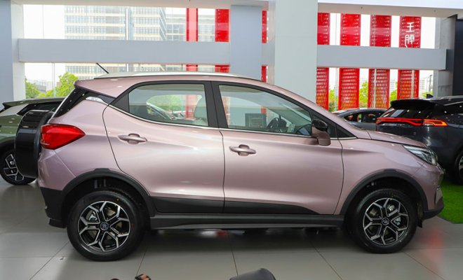 -1_0005_1400x0_1_q95_autohomecar__ChxkmWRxfVqAIOoGADdNy6BeR-8664