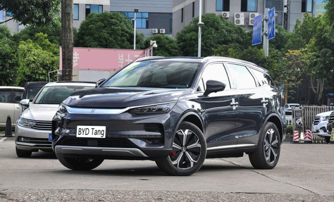 -1_0002_1400x0_1_q95_autohomecar__ChxkqWOISJKAEKgYAGutvTS3IsE816