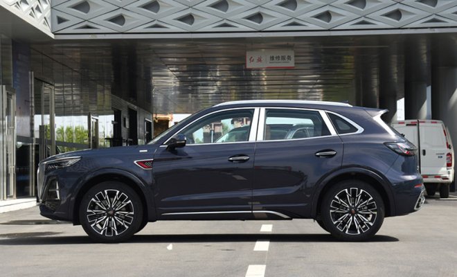 -1_0000_1400x0_1_q95_autohomecar__CjIFVWSdp6aAB3LQACM-9hrstRY831