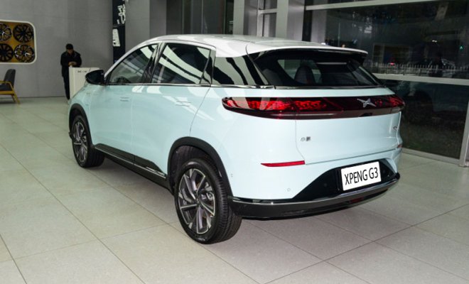 -1_0002_800x0_1_q95_autohomecar__ChtliGOnzaWAQTJUACbYb4JN0x4361 拷贝