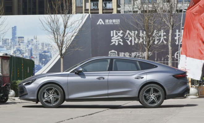 -1_0002_800x0_1_q95_autohomecar__ChsEdmQTB8CAEjmsACMNHZg9S5Y110