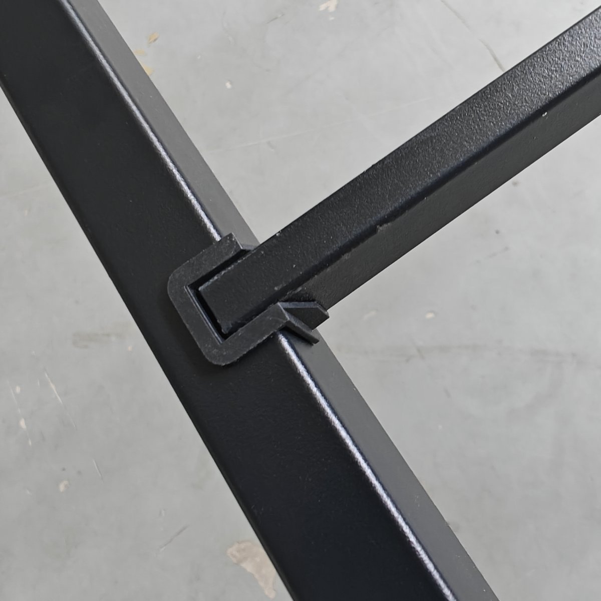 bulk metal bed base