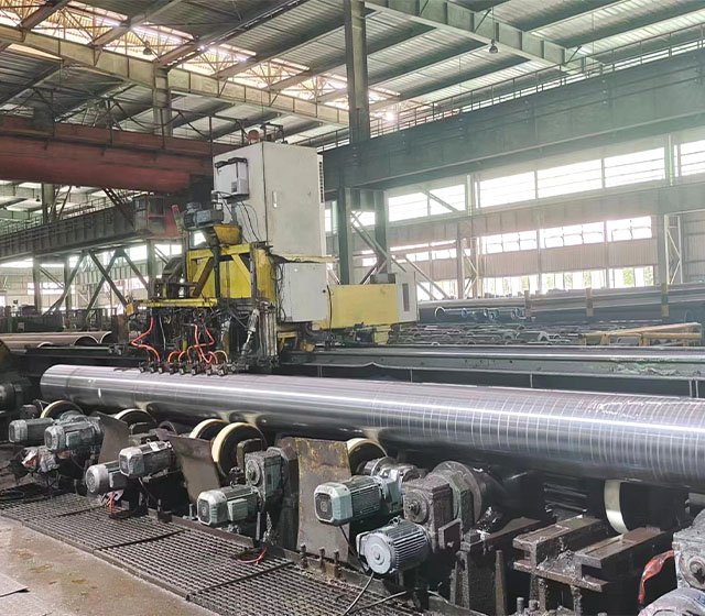 Alloy steel pipes and tubes
